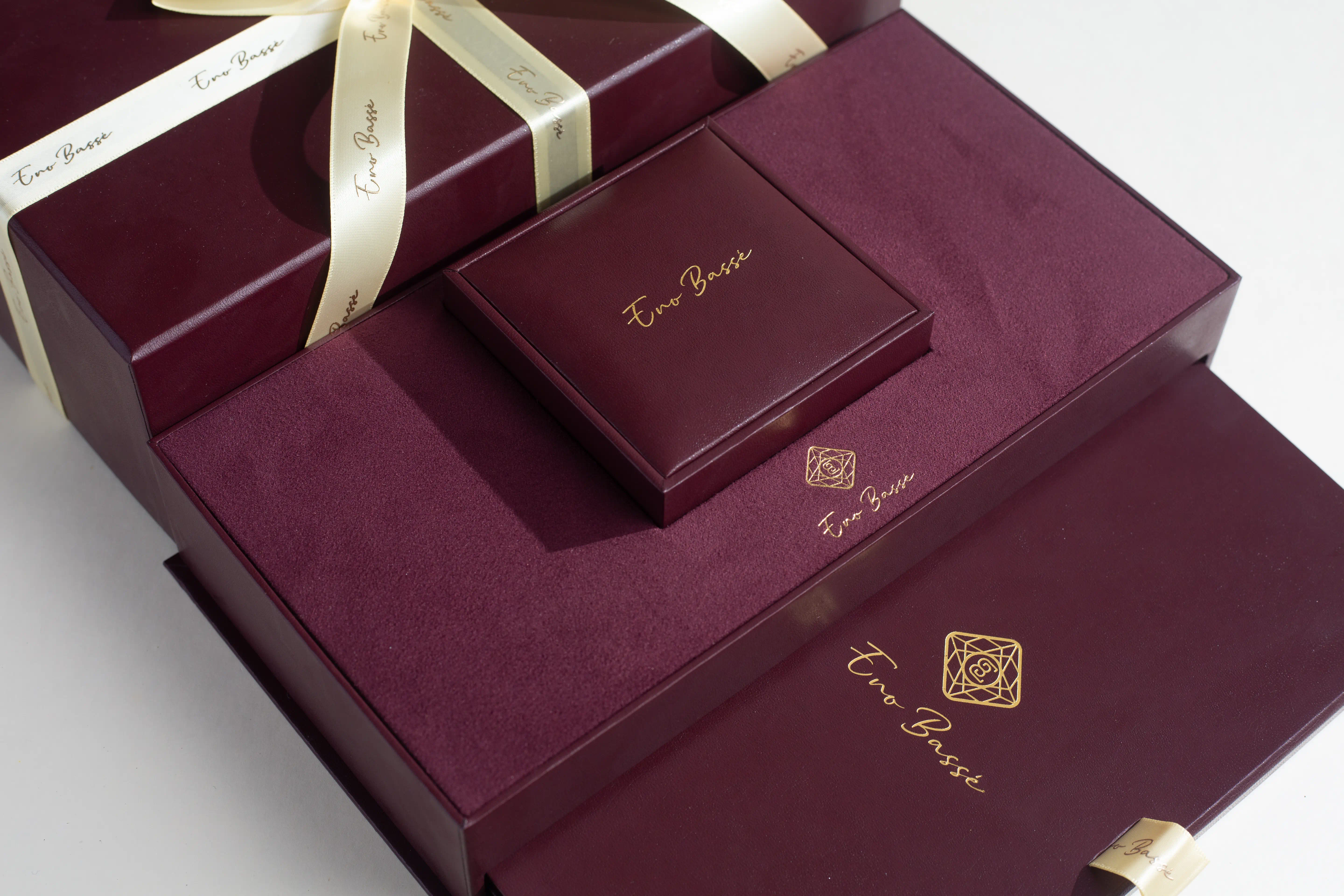 Eno Basse packaging box