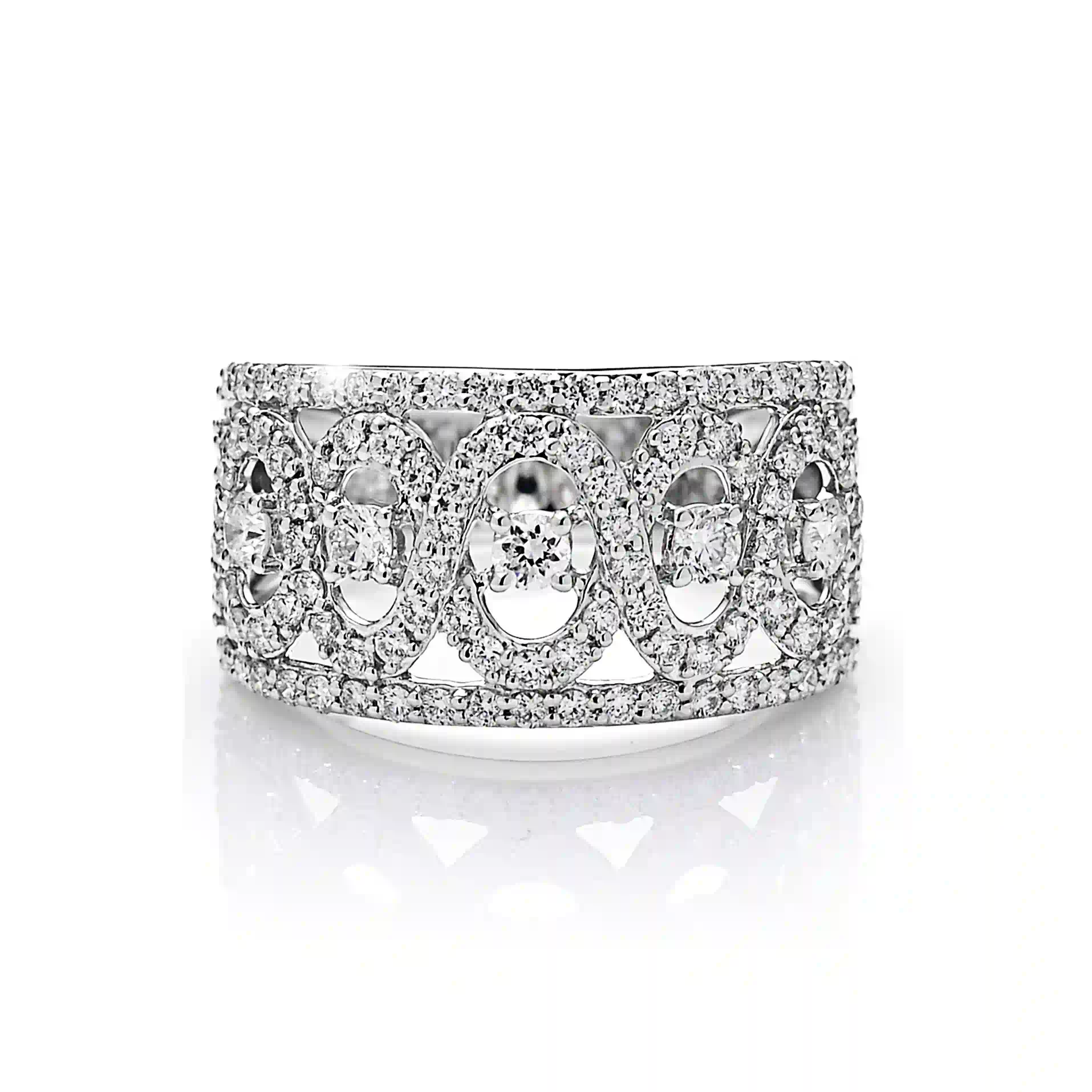 Diamond Ring in White Gold