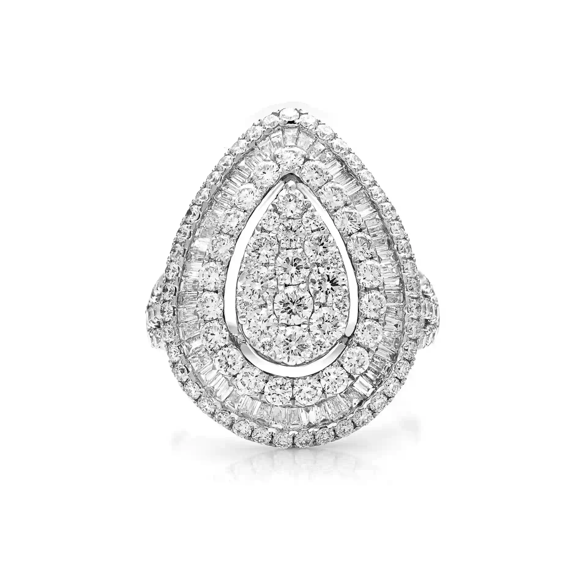 Diamond Ring in White Gold